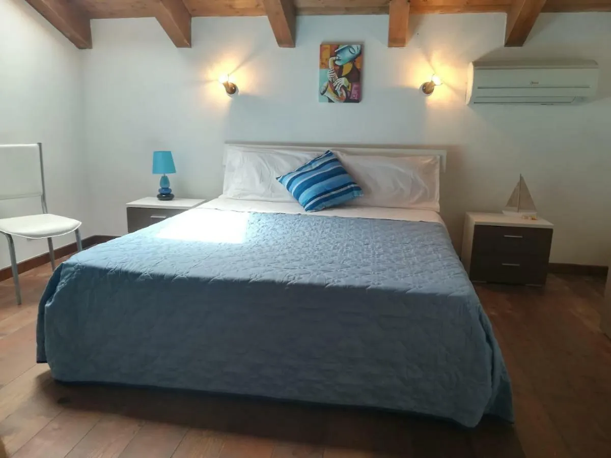 Konukevi U Scogghiu Residence Lampedusa